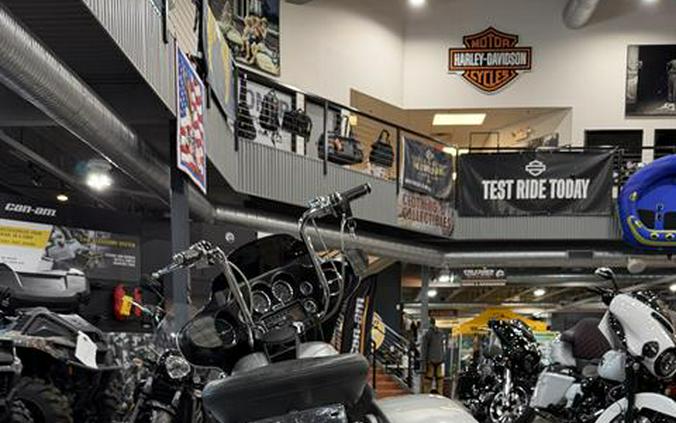 2003 Harley-Davidson FLHTC/FLHTCI Electra Glide® Classic