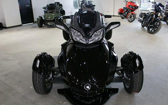 2014 Can-Am® Spyder® ST Limited SE5