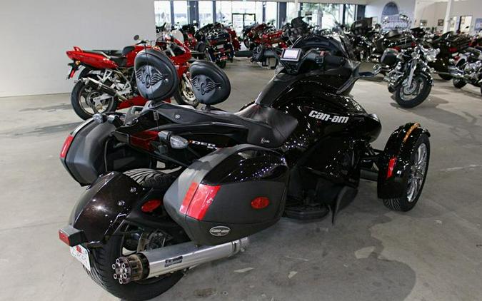 2014 Can-Am® Spyder® ST Limited SE5