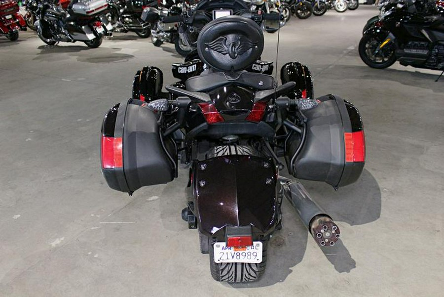 2014 Can-Am® Spyder® ST Limited SE5