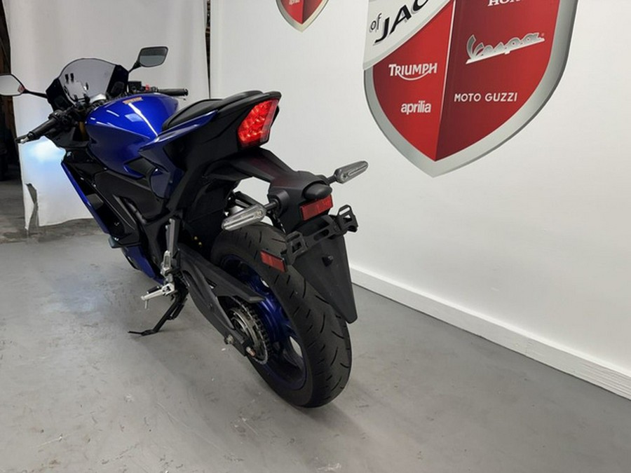 2025 Yamaha YZF R3