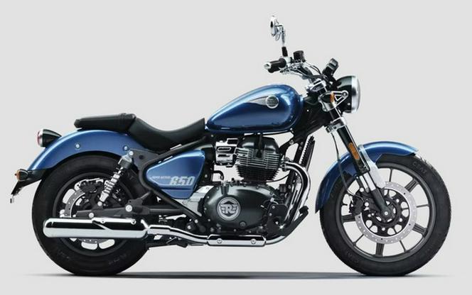 2024 Royal Enfield Super Meteor 650 Review [17 Fast Facts]