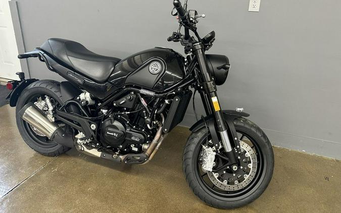 2021 Benelli Leoncino 500