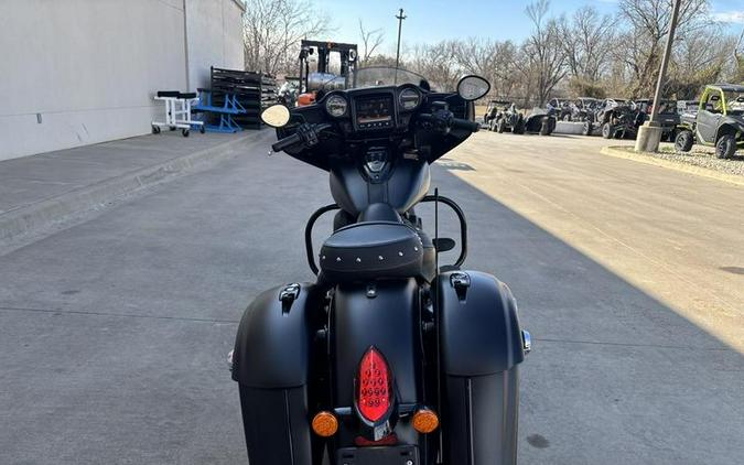 2018 Indian Motorcycle® Chieftain® Dark Horse® ABS Thunder Black Smoke