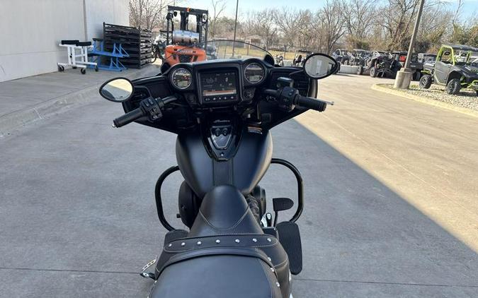 2018 Indian Motorcycle® Chieftain® Dark Horse® ABS Thunder Black Smoke