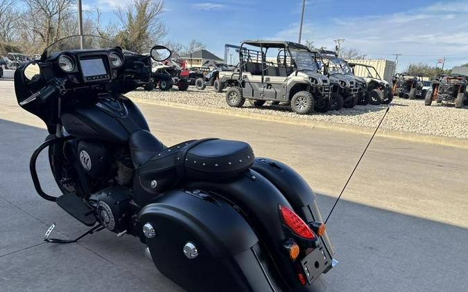 2018 Indian Motorcycle® Chieftain® Dark Horse® ABS Thunder Black Smoke