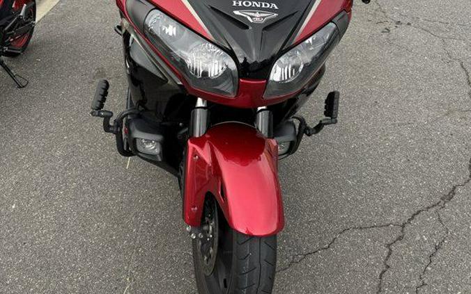 2015 Honda® Gold Wing Audio Comfort Candy Red/Black