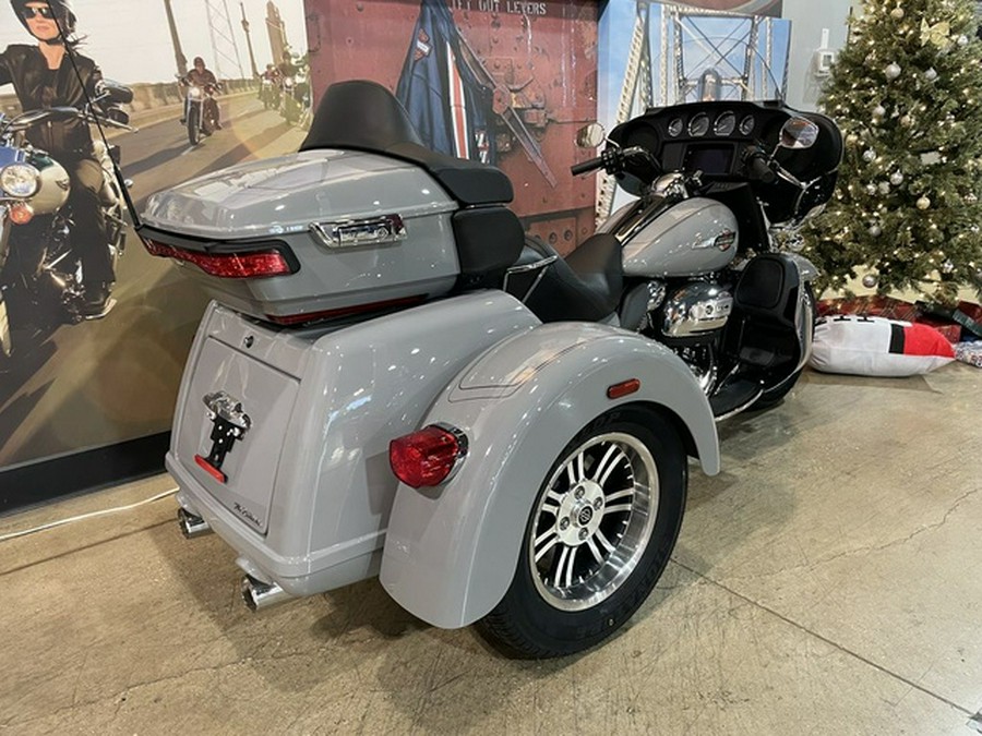 2024 Harley-Davidson Trike FLHTCUTG - Tri Glide Ultra