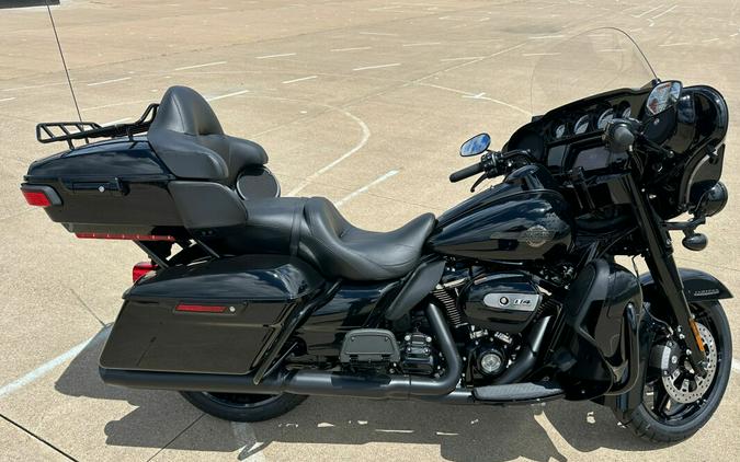 2024 Harley-Davidson Ultra Limited Vivid Black