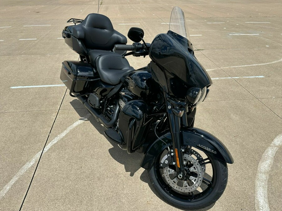 2024 Harley-Davidson Ultra Limited Vivid Black