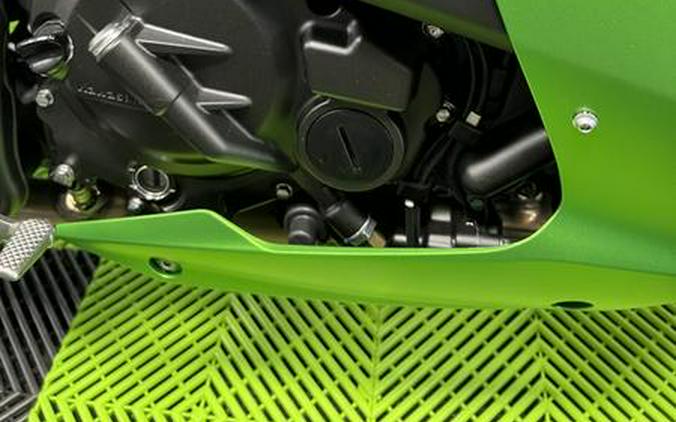 2024 Kawasaki Ninja® 7 Hybrid ABS