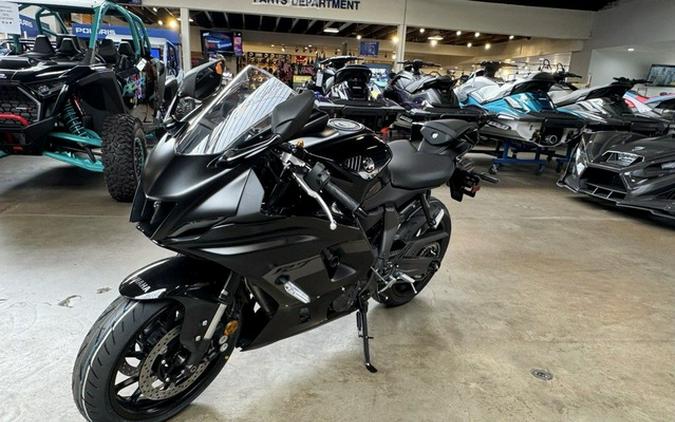 2025 Yamaha YZFR7SCB R7