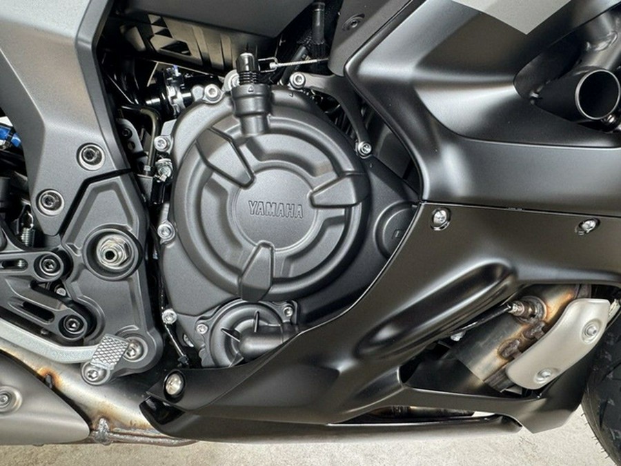 2025 Yamaha YZFR7SCB R7