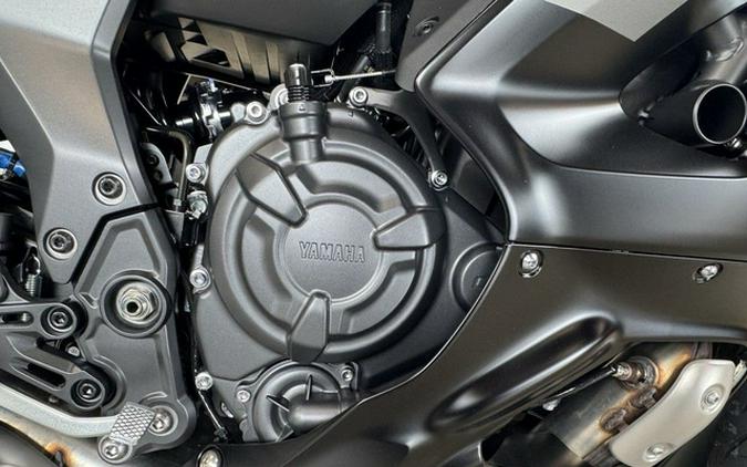 2025 Yamaha YZFR7SCB R7