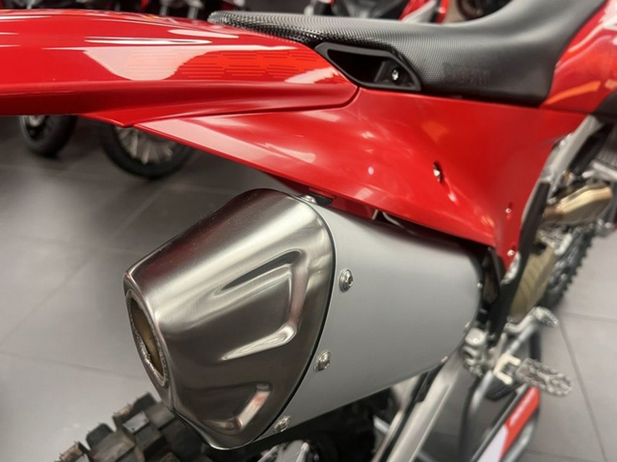 2026 Ducati Desmo450 MX 450