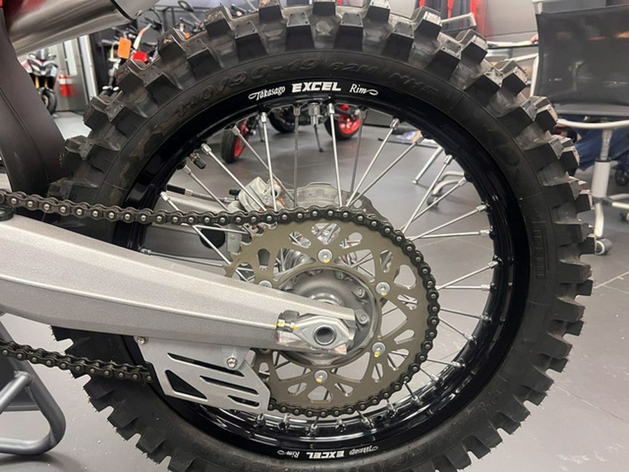 2026 Ducati Desmo450 MX 450