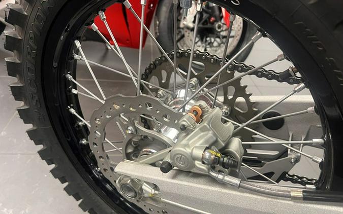 2026 Ducati Desmo450 MX 450