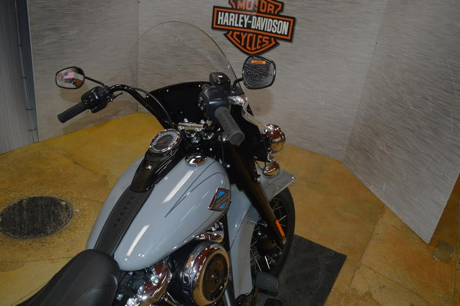 2026 Harley-Davidson® FLHC - Heritage Classic