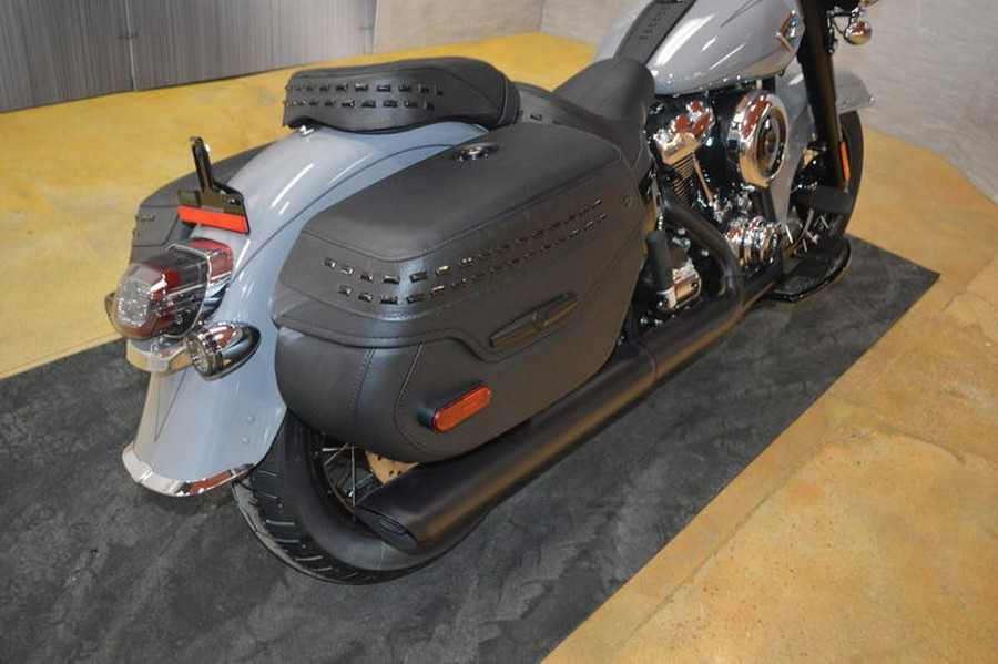 2026 Harley-Davidson® FLHC - Heritage Classic