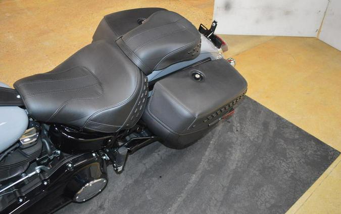 2026 Harley-Davidson® FLHC - Heritage Classic