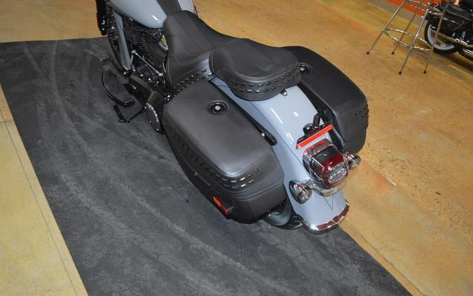 2026 Harley-Davidson® FLHC - Heritage Classic