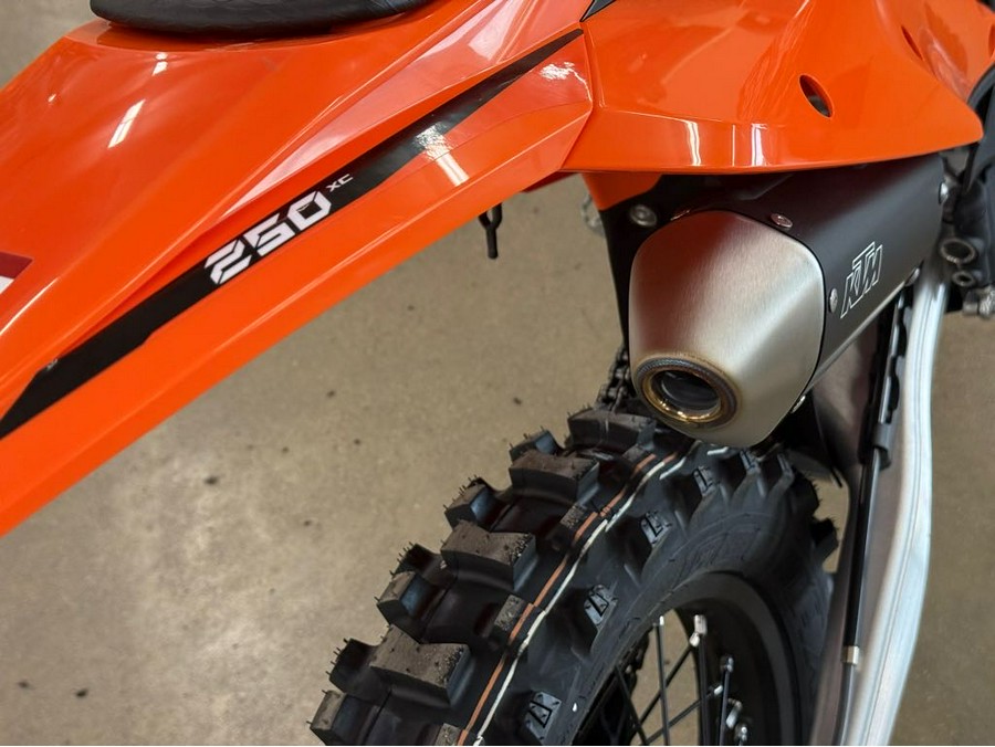 2027 KTM 250 XC