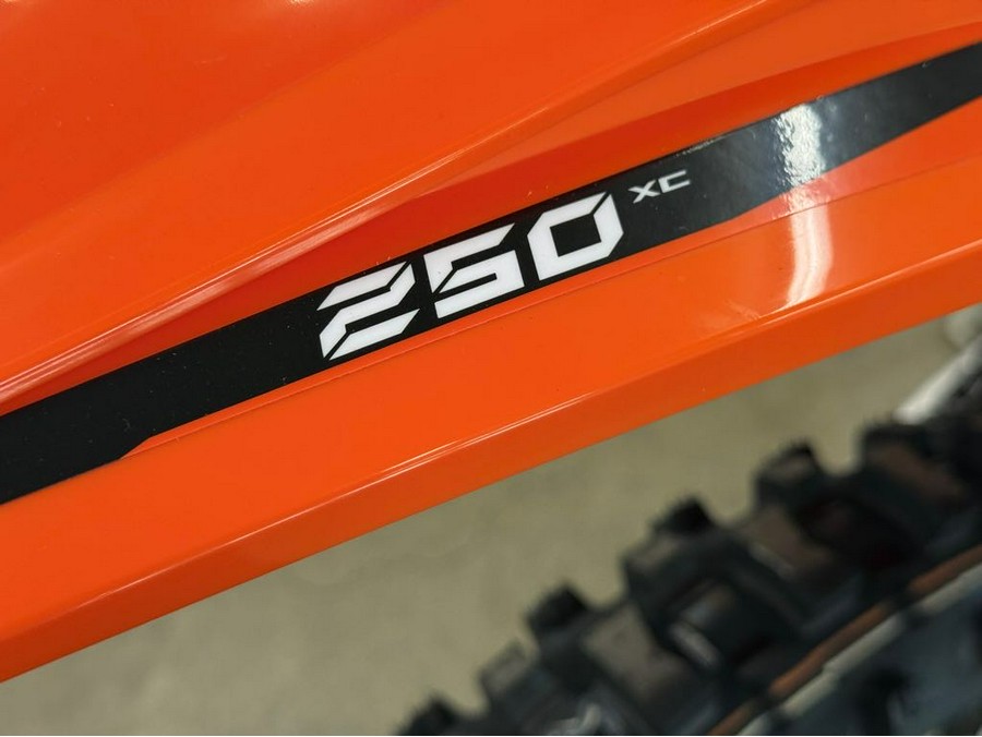 2027 KTM 250 XC