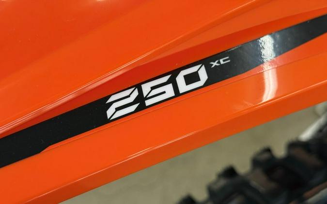2027 KTM 250 XC