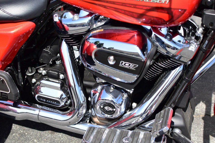 2017 Harley-Davidson Freewheeler Custom Colour Laguna Orange