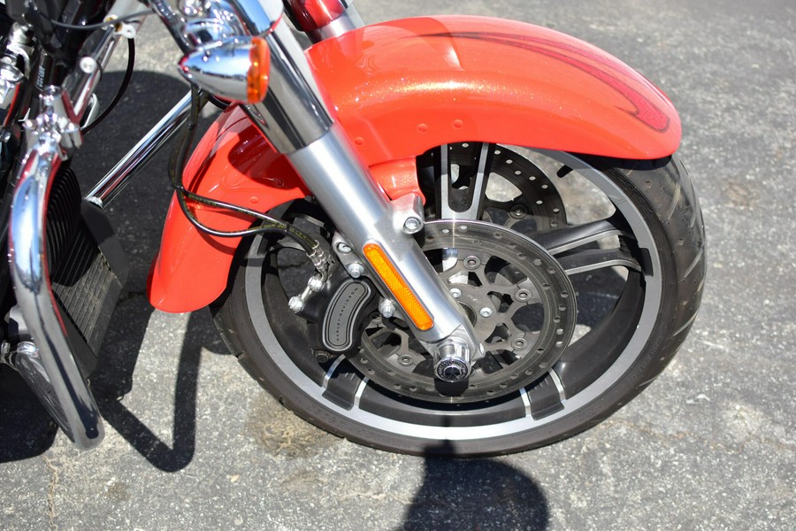 2017 Harley-Davidson Freewheeler Custom Colour Laguna Orange