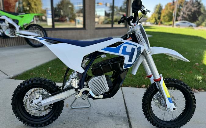 2020 Husqvarna Motorcycles EE 5