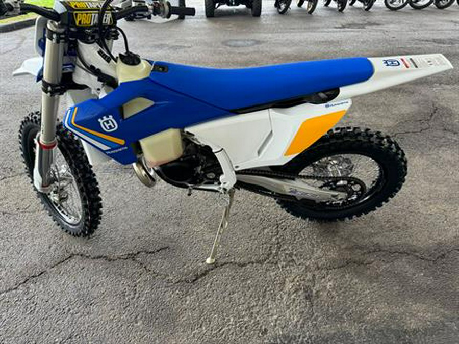 2025 Husqvarna TX 300