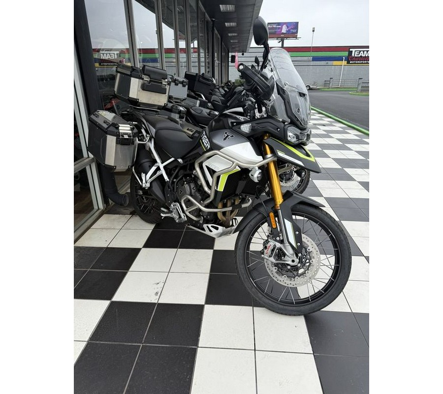 2024 Triumph Tiger 900 Rally Aragon Edition Matte Phantom Black / Matte Graphite