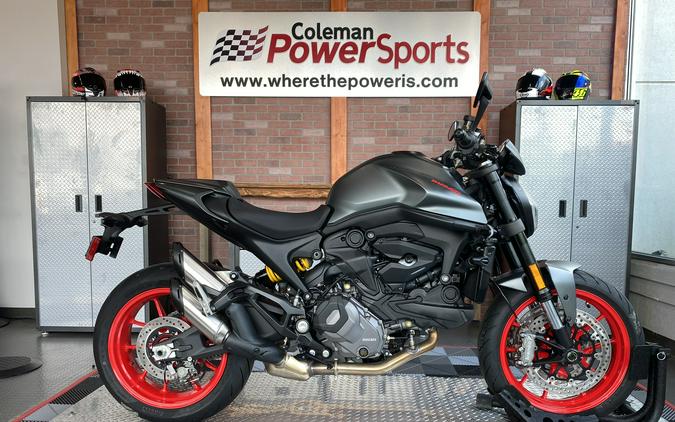 2024 Ducati Monster Plus