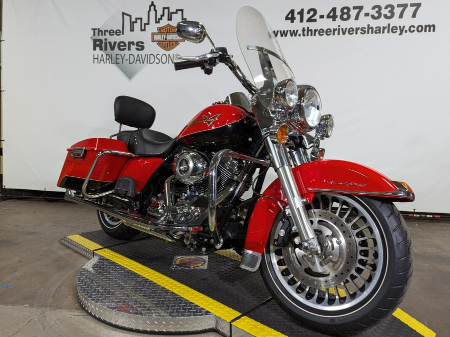 2010 Harley-Davidson Road King Scarlet Red/Vivid Black