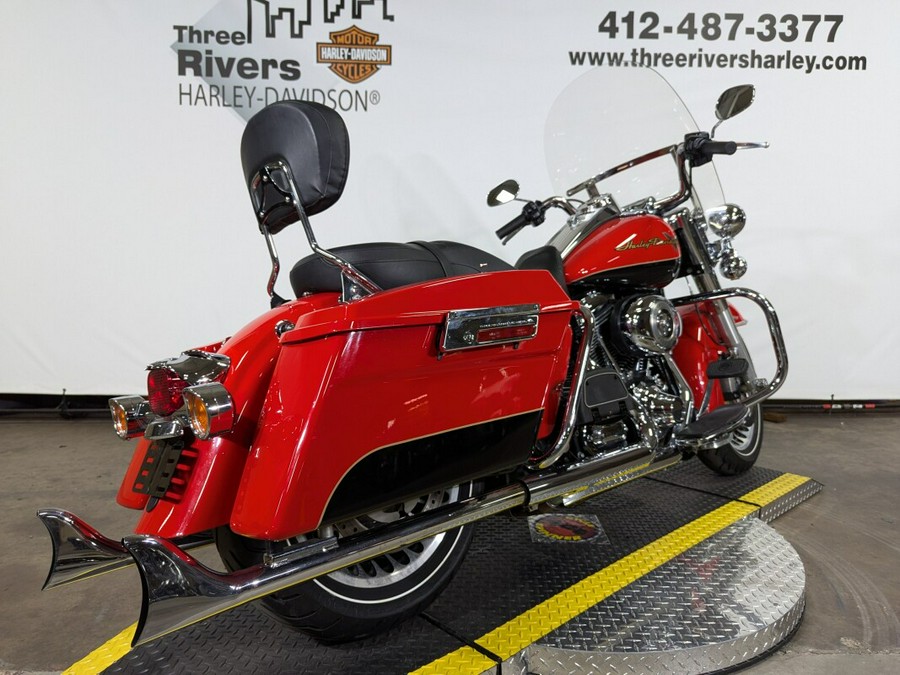 2010 Harley-Davidson Road King Scarlet Red/Vivid Black