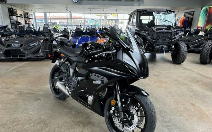 2025 Yamaha YZFR7SCB R7