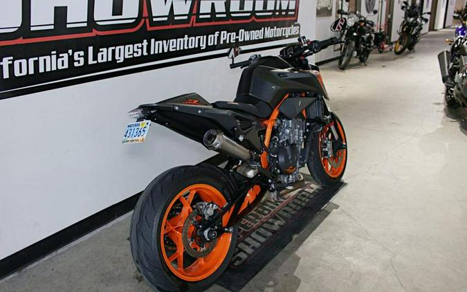 2020 KTM 890 Duke R