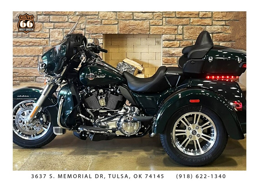 2024 Harley-Davidson Tri Glide Ultra Vivid Black