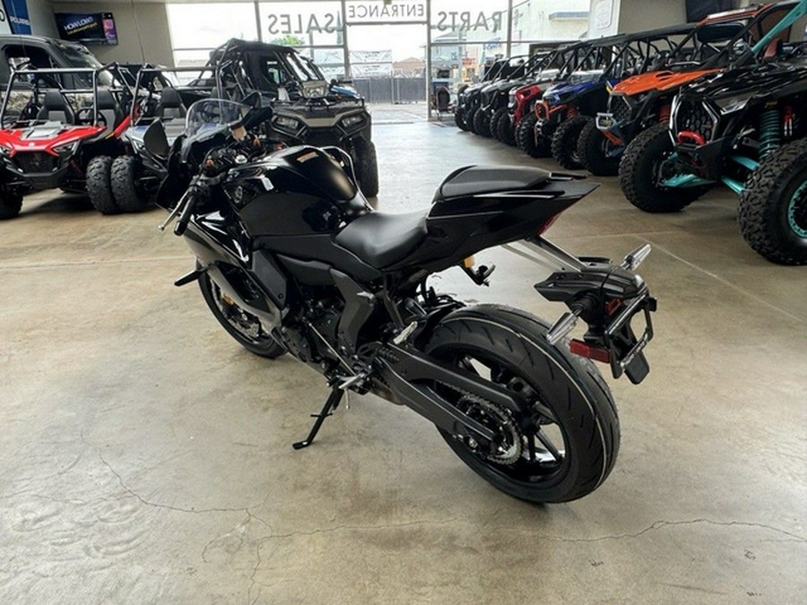2025 Yamaha YZF-R7 R7