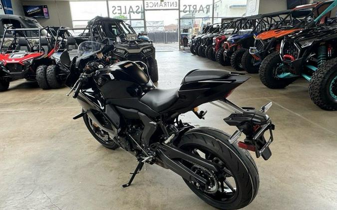 2025 Yamaha YZFR7SCB R7