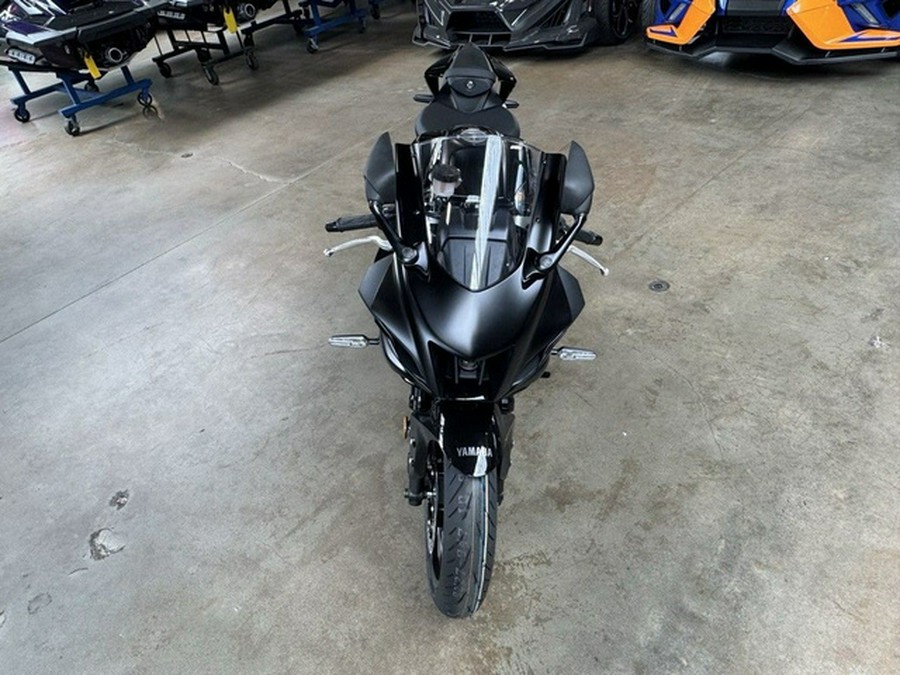 2025 Yamaha YZF-R7 R7