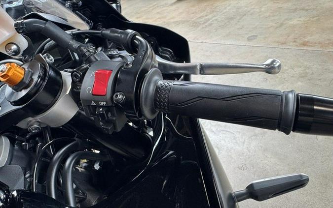 2025 Yamaha YZFR7SCB R7