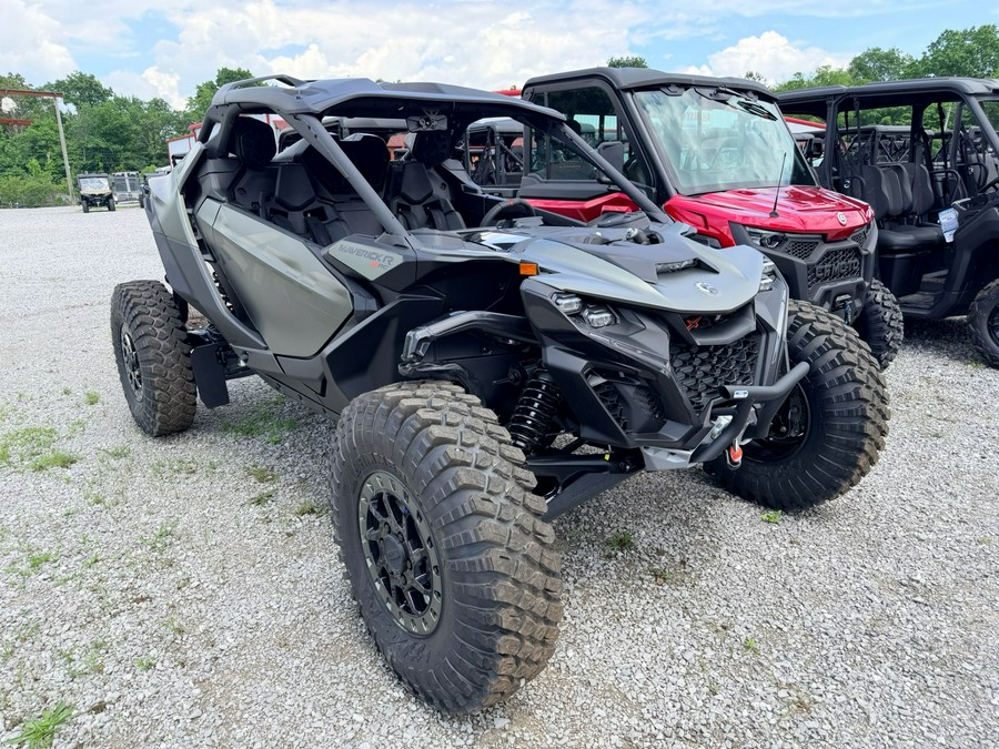 2026 Can-Am Maverick R X rc