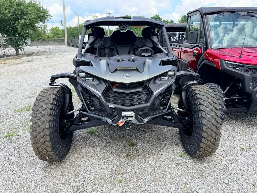 2026 Can-Am Maverick R X rc