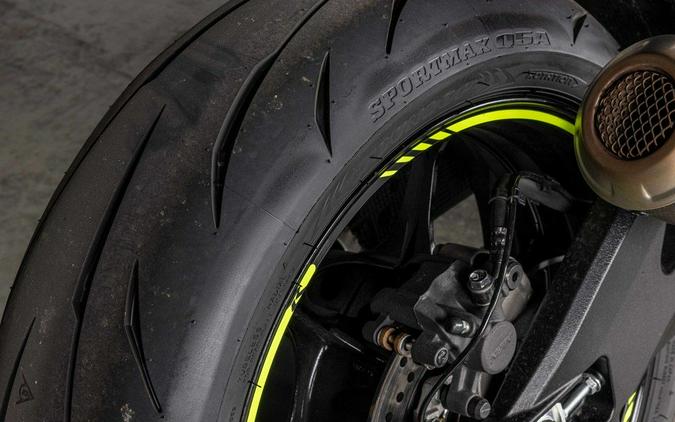 2023 SUZUKI GSX-R1000R Metallic Matte Black No. 2 / Glass Sparkle Black - P7100400
