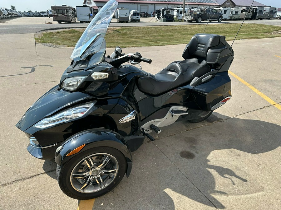 2010 Can-Am Spyder™ RT-S SE5