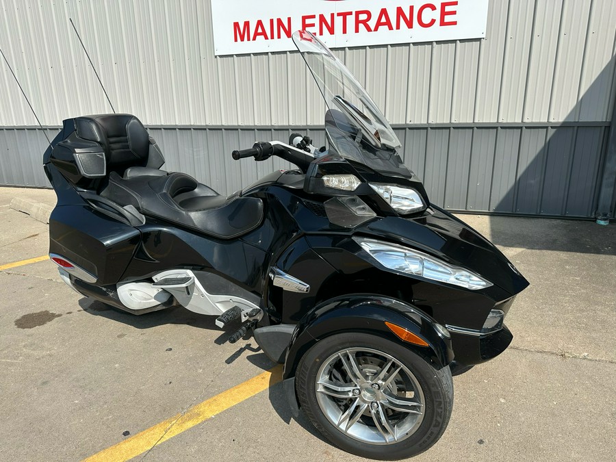 2010 Can-Am Spyder™ RT-S SE5