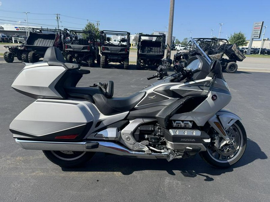 2018 Honda® Gold Wing Tour Automatic DCT Pearl Hawkseye Blue