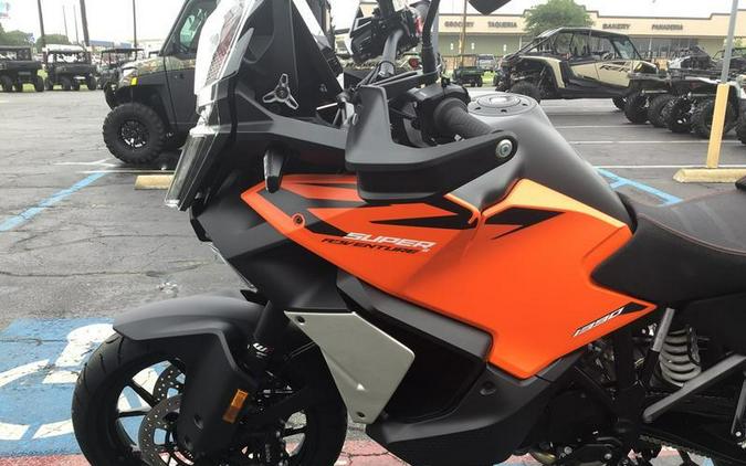 2027 KTM 1390 SUPER ADVENTURE S EVO
